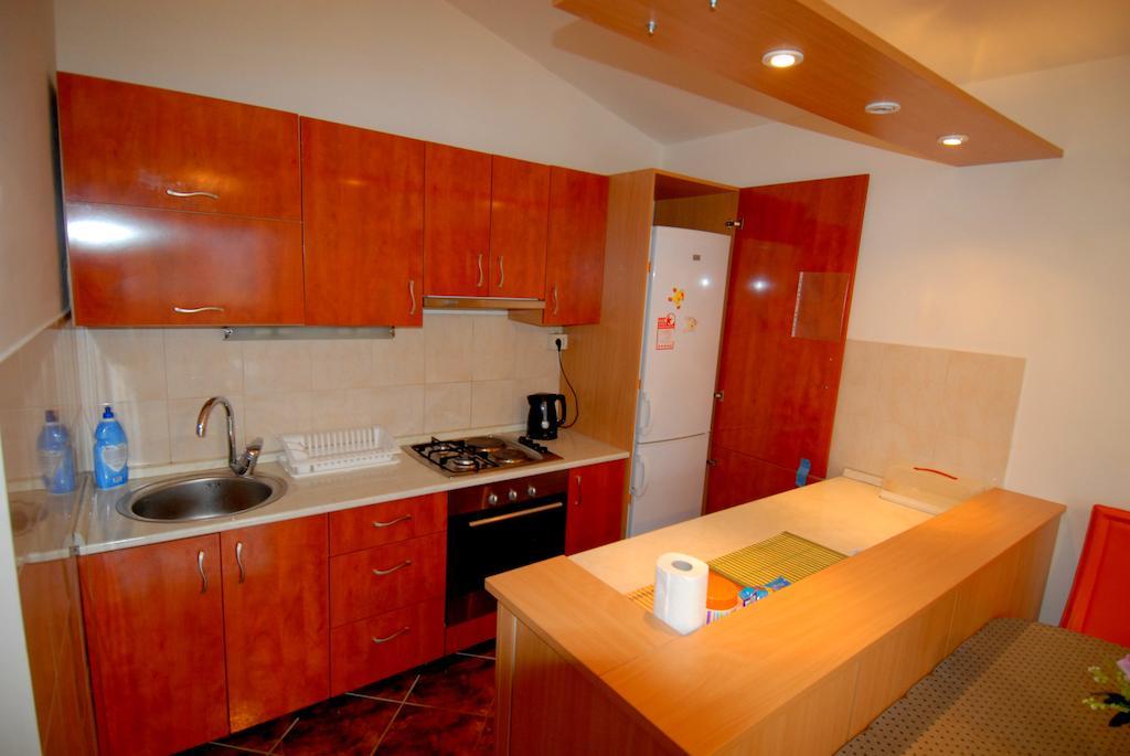 Guesthouse Konti Rijeka Bilik gambar